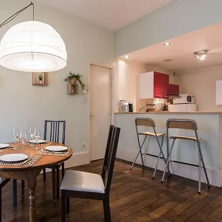 Le Sainte Genevieve - Brotteaux Apartment